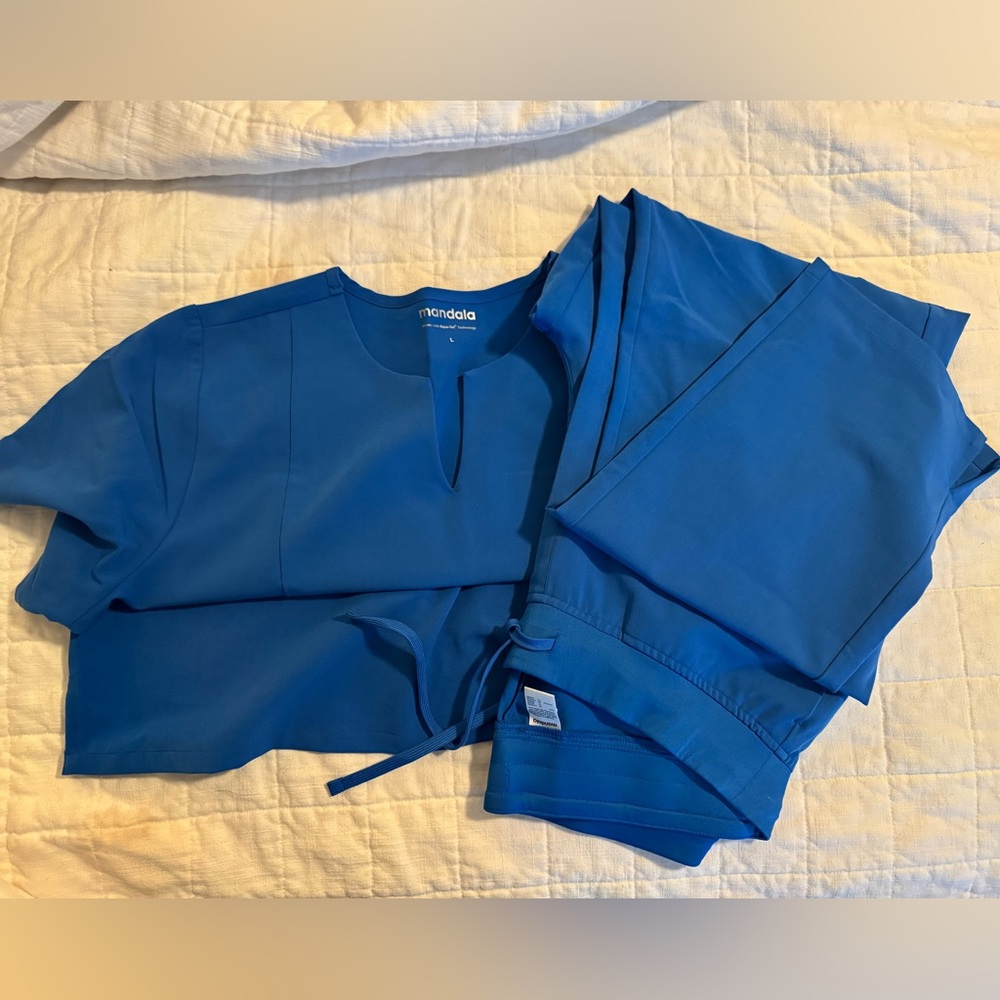 Mandala scrubs